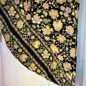 April Cornell Round 88" Tablecloth